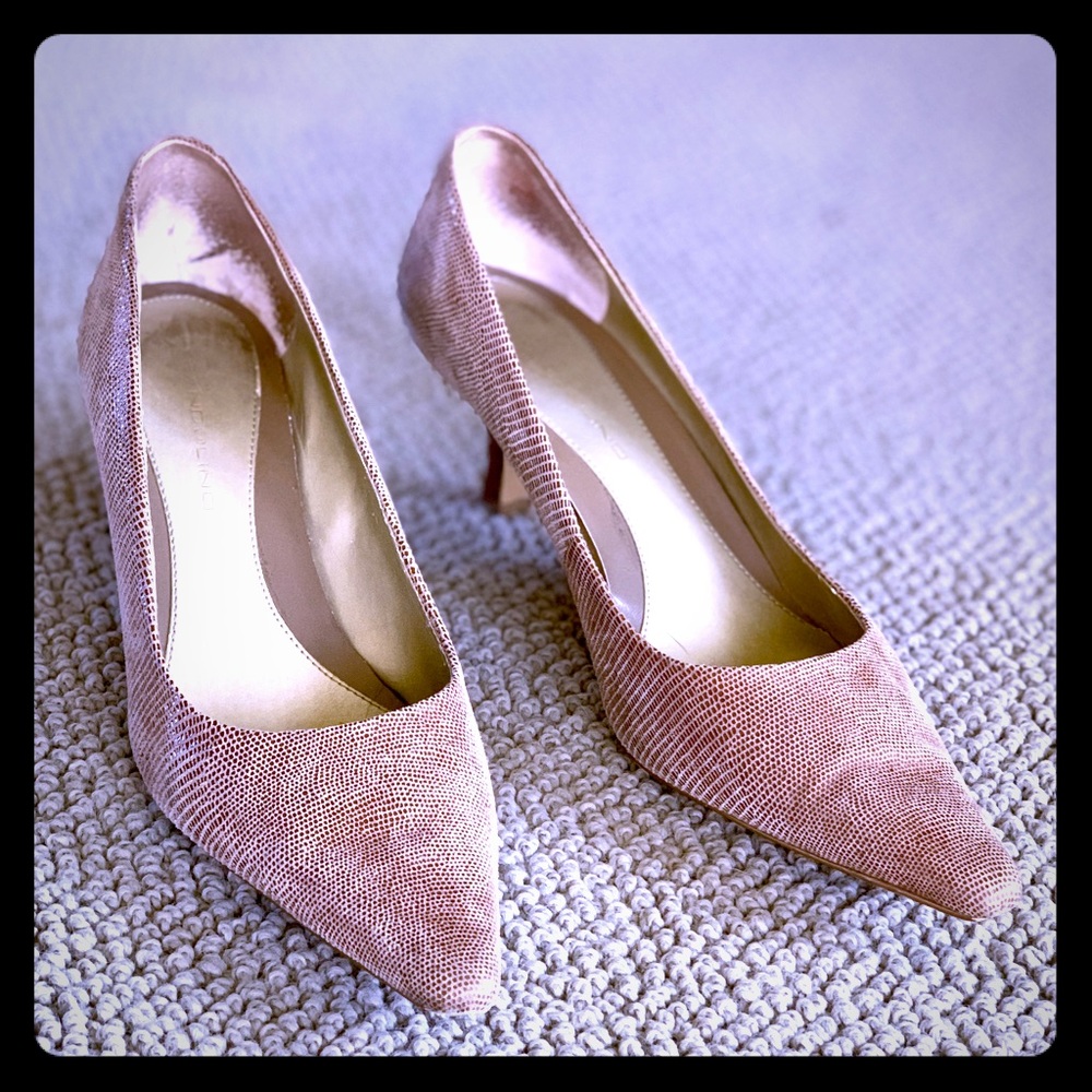 Bandolino DB Cheetah heels size 9m